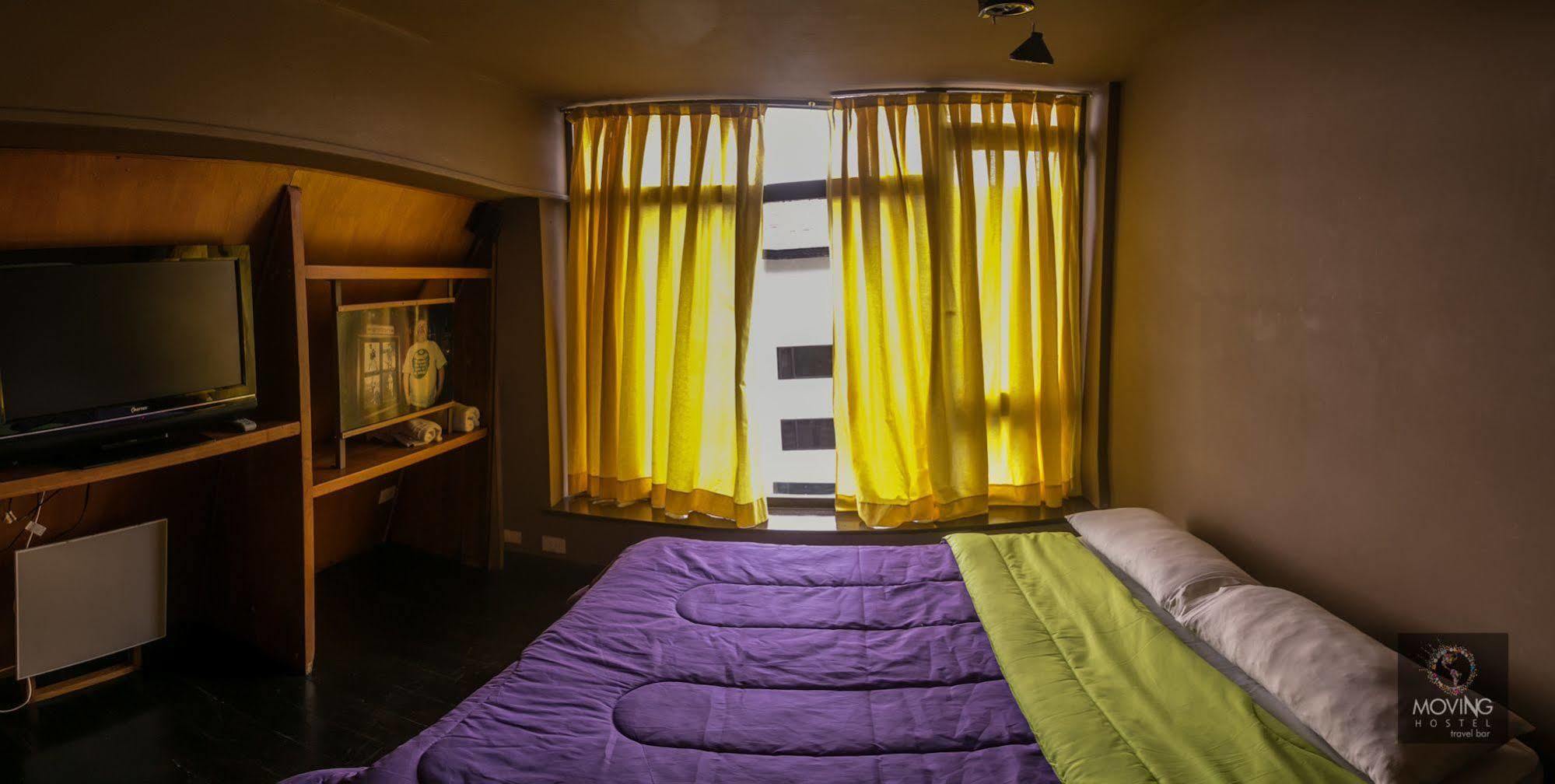 Moving Hostel Travel Bar سان كارلوس دي باريلوتشي المظهر الخارجي الصورة