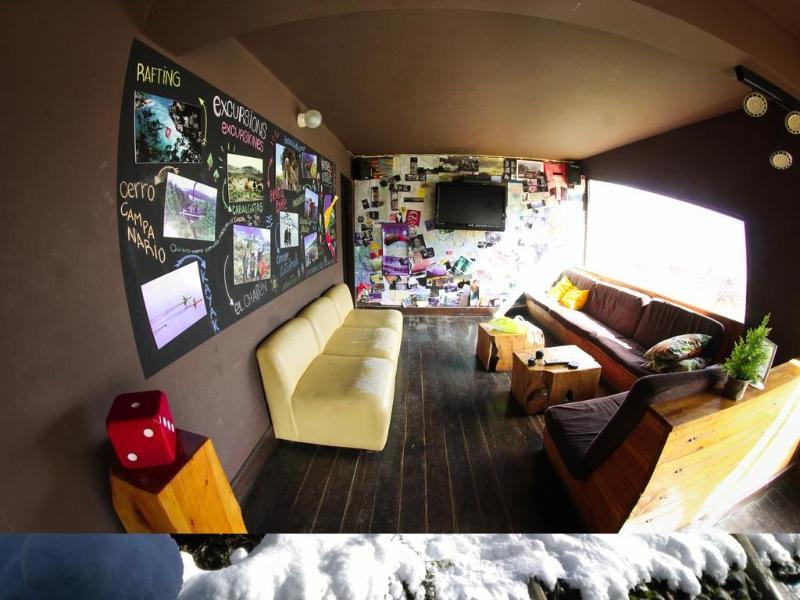 Moving Hostel Travel Bar سان كارلوس دي باريلوتشي المظهر الخارجي الصورة